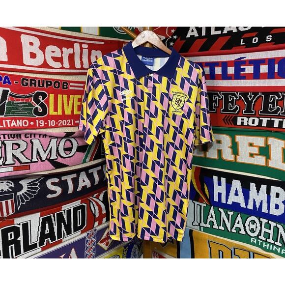 Scotland Soccer | Men’s Large Retro 88/89 Away Jersey - Picture 6 of 7